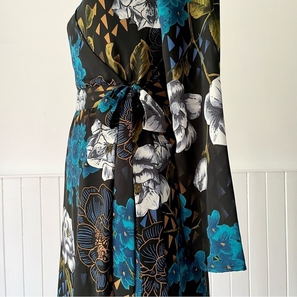 Everly Black Floral Long Sleeve Wrap Dress Size M - Picture 7 of 15